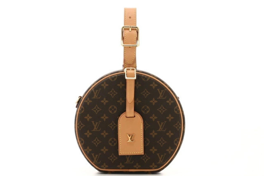 LOUIS VUITTON Bolotte Chapeau Shoulder Bag Monogram